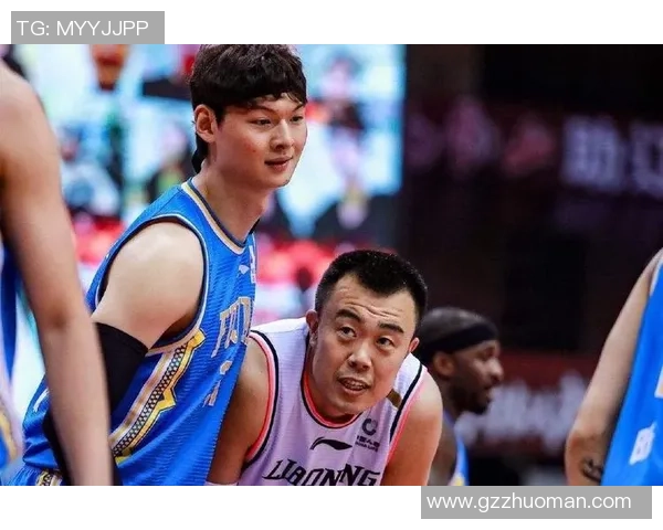 上海篮球队强势领跑冠军赛积分榜积65分展现夺冠实力 上海篮球队强势领跑冠军赛积分榜积65分展现夺冠实力