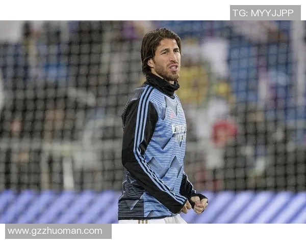 13号足球明星门将的传奇故事与职业生涯的辉煌成就分析 13号足球明星门将的传奇故事与职业生涯的辉煌成就分析